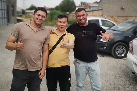 Компания по производству пищевой упаковки в Узбекистане выбирает машину для нанесения воскового покрытия и ламинирования